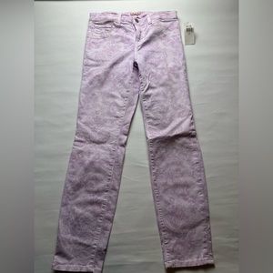NWT J Brand capri mid rise pants. Soft lilac with white floral pattern. Size 28